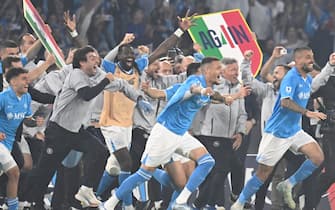 il napoli festeggia al maradona