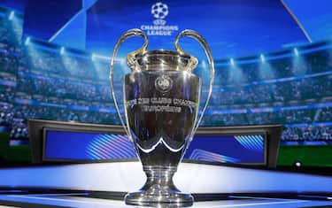 epa11571274 The Champion s League Trophy is presented ahead of the UEFA Champions League draw in Monaco, 29 August 2024. EPA/SEBASTIEN NOGIER